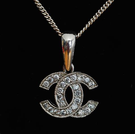 chanel collier necklace|Chanel necklace with diamonds.